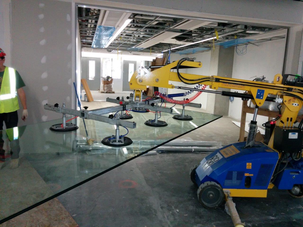 QUATTROLIFTS VECTOR 400 - glass transportation and installation machine ...